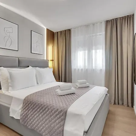 Ana - Exklusiv Makarska