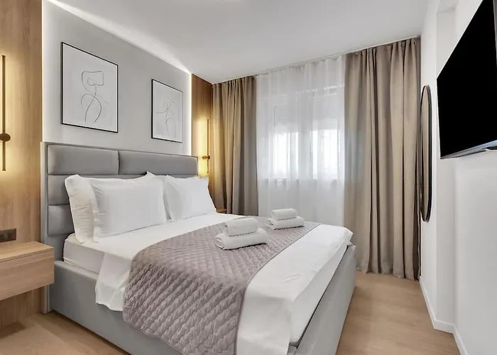 Ana - Exklusiv Makarska